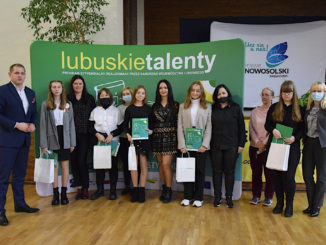 Lubuskie Talenty - jedna z nagrodzonych grup uczniów
