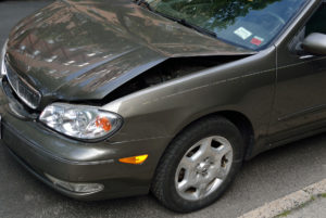 W przypadku uszkodzenia zasadniczych elementów nośnych konstrukcji oraz wystąpienia szkody istotnej można czasowo pojazd wycofać z ruchu fot. pixabay